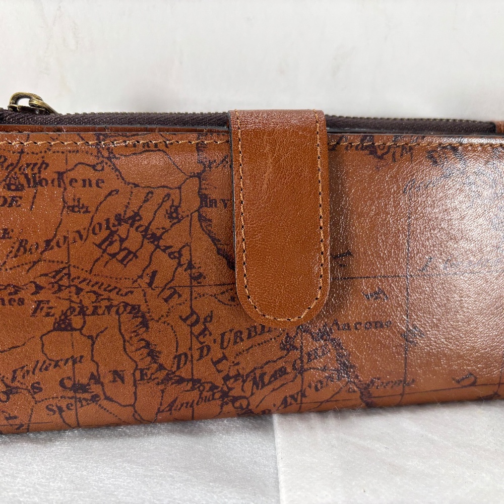 PATRICIA NASH ITALY-NWT$99.00                                 CELL PHONE WALLET